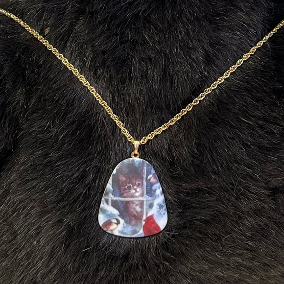 Rounded Triangular Cat Looking Out Window Pendant Necklace - Picture 2 of 13